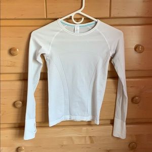 Ivivva Fly tech long sleeve